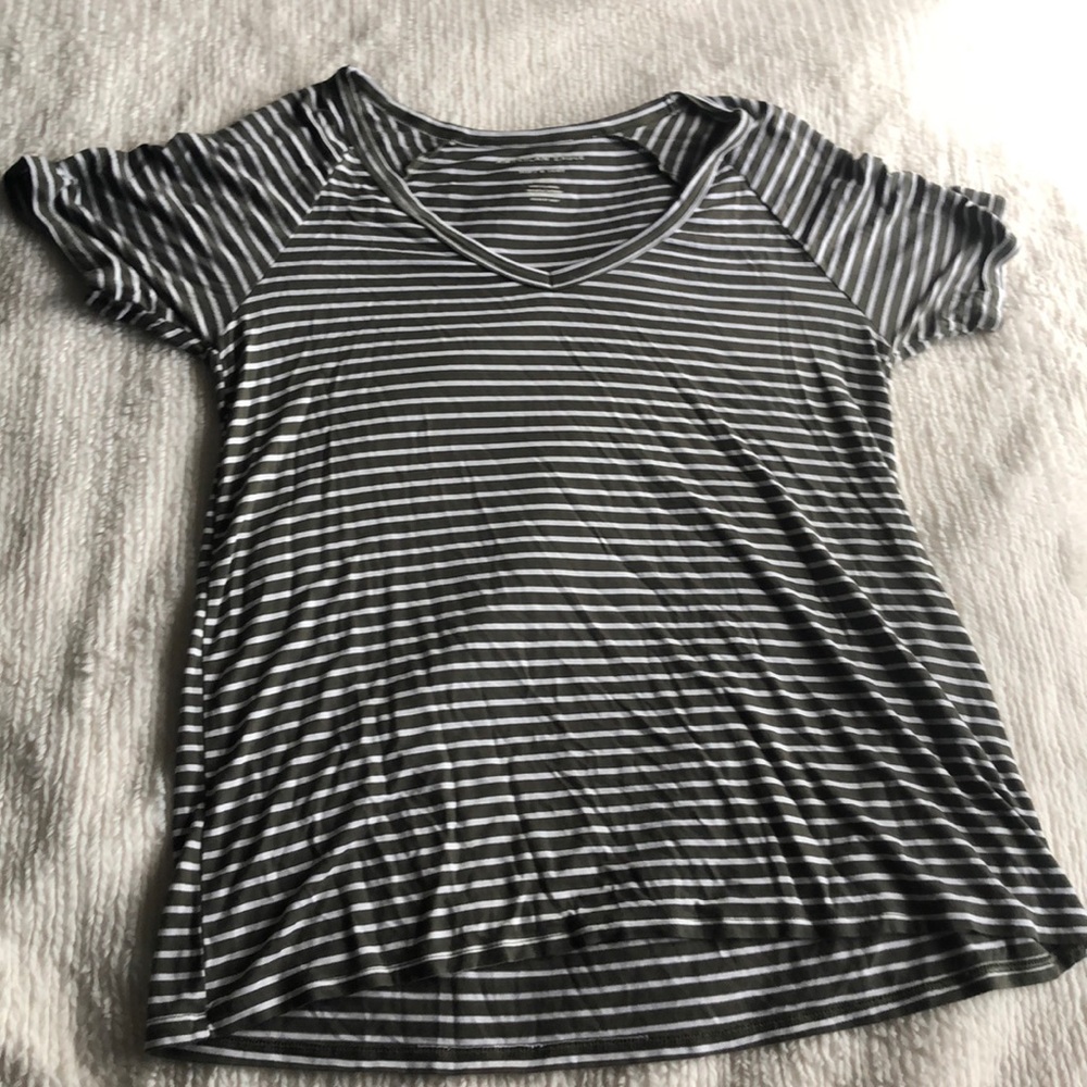 GREEN AND WHITE STRIPED T-SHIRT